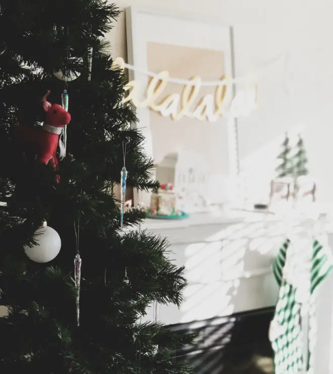 simple christmas decor in the family room Christmas tree ornaments