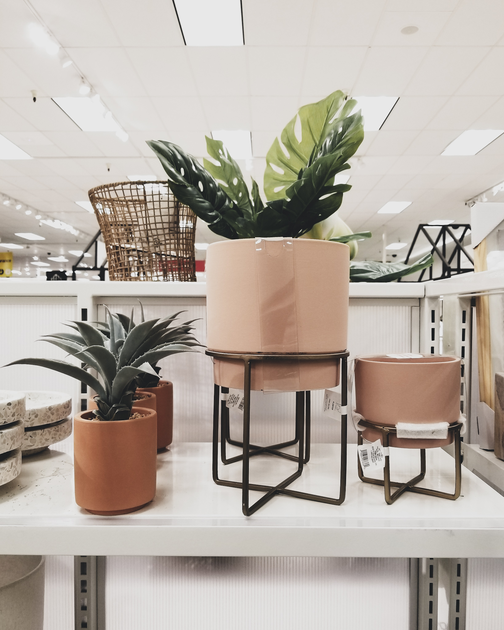 Target Fave Finds This Week Mid-Century Modern Planters